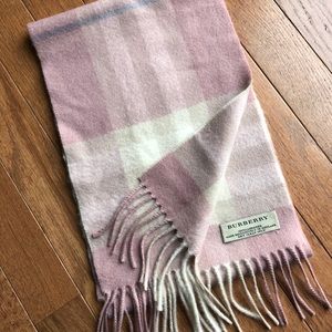 NWOT *Authentic* Burberry Women’s Cashmere Scarf
